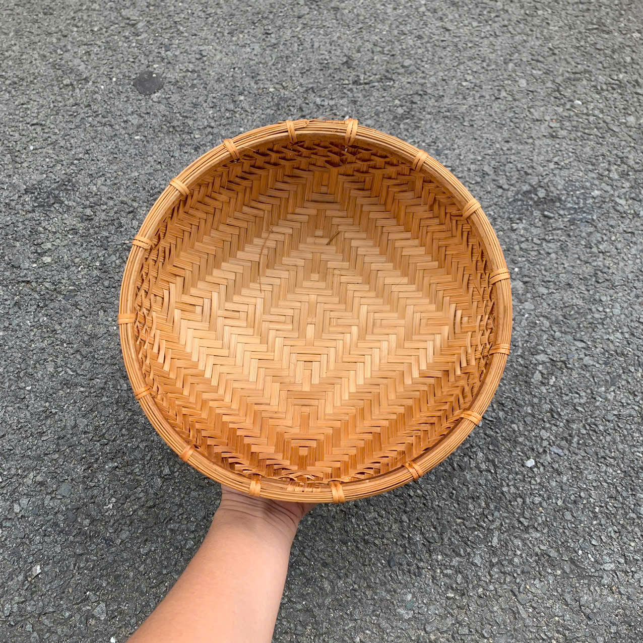 ảnh của sản phẩm Thúng tre hun khói nhiều kích thước- Winnowing Basket số 4