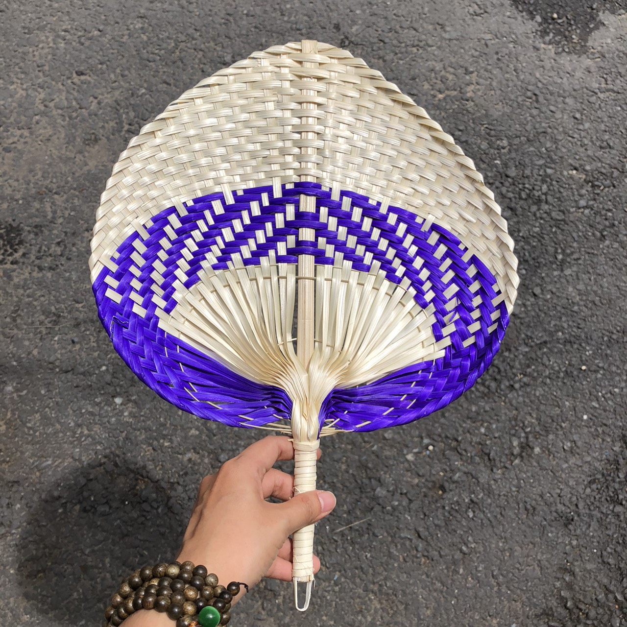 ảnh của sản phẩm Quạt Nan- Quạt Cầm Tay Đan Thủ Công Decor / Treo tường số 12