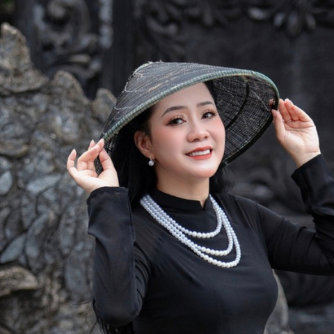 (Tặng Dây Đeo) Nón Khung Lưới Nan Tre , Nón Lá Thưa Chụp ảnh Áo Dài giá 199,000 đang rẻ nhất thị trường