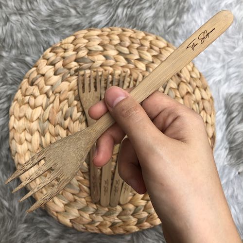 ảnh của sản phẩm Thanh lý - Muỗng nĩa dao khắc sẵn logo số 5