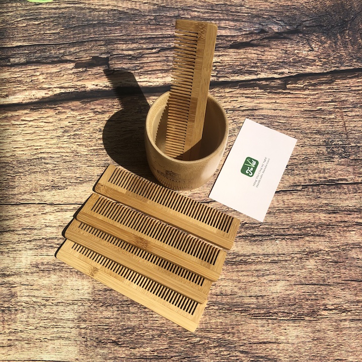 Lược tre bỏ túi - Lược chải đầu mini gọn tiện lợi - Bamboo Comb giá 15,000 đang rẻ nhất thị trường