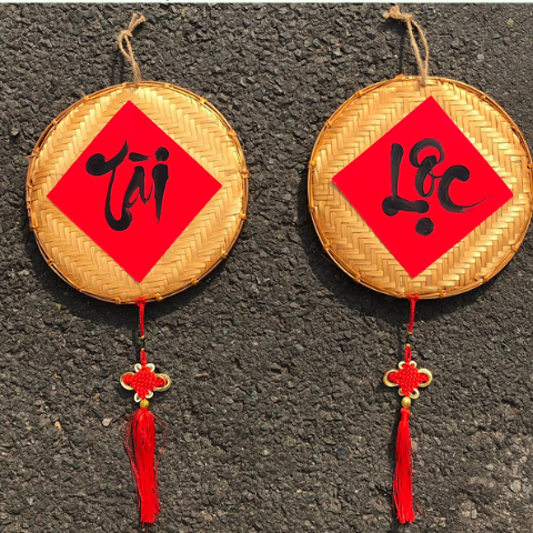 Mẹt Tết treo cửa chữ thư pháp - Mẹt tre trang trí tết đồ treo trang trí chữ tết giá 45,000 đang rẻ nhất thị trường