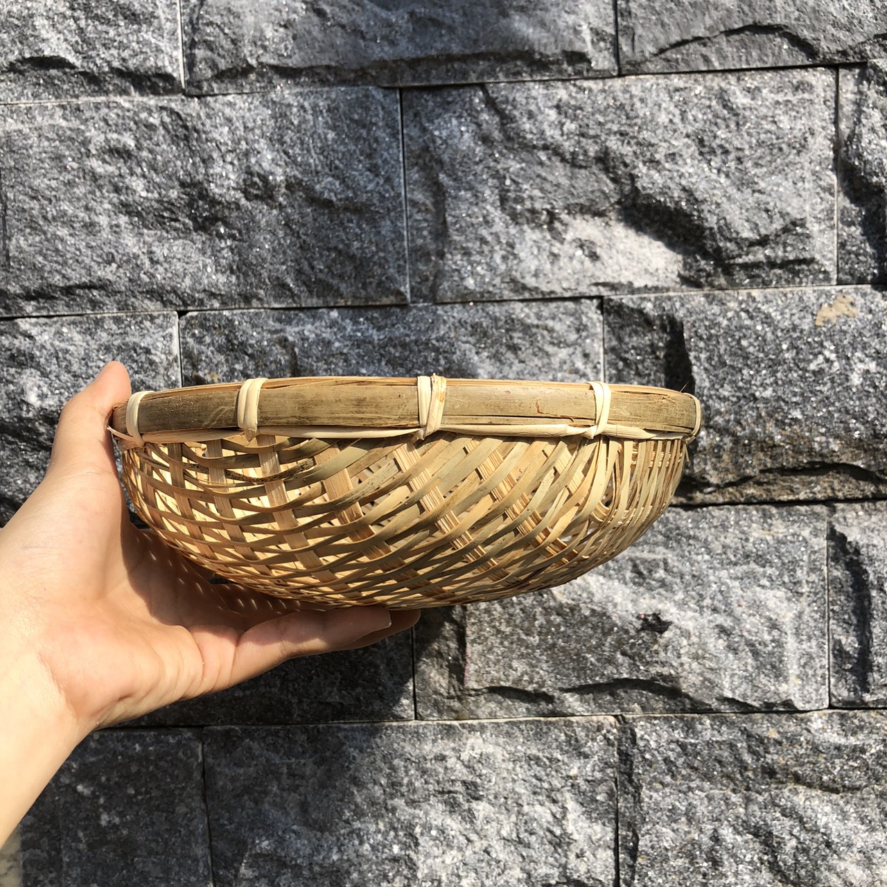 Rổ Cật Tre cạp mây - Rá Tre Xanh Đựng Đồ Decor Trang Trí giá 30,000 đang rẻ nhất thị trường