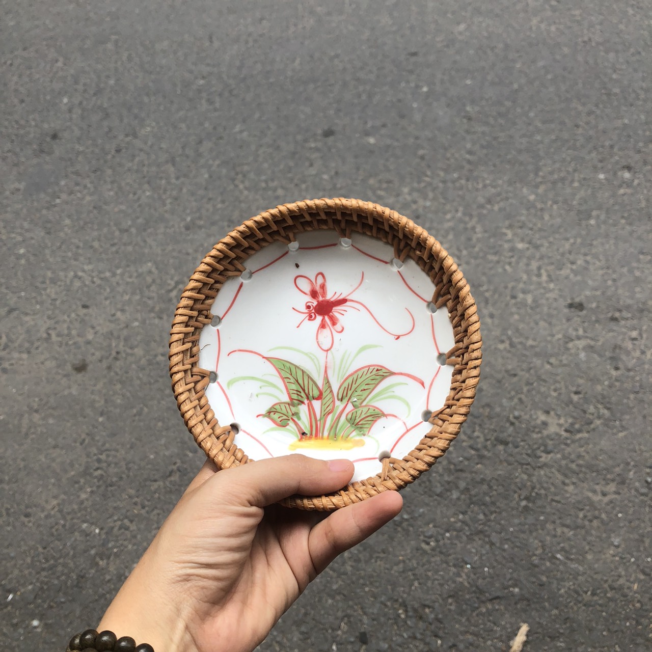 ảnh của sản phẩm Dĩa sứ tròn đan mây - Đĩa sứ viền mây tre đan tay decor, đựng đồ số 22