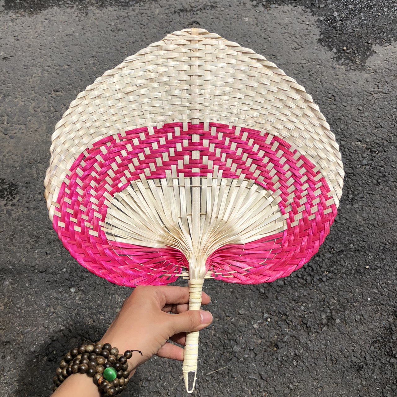 ảnh của sản phẩm Quạt Nan- Quạt Cầm Tay Đan Thủ Công Decor / Treo tường số 11