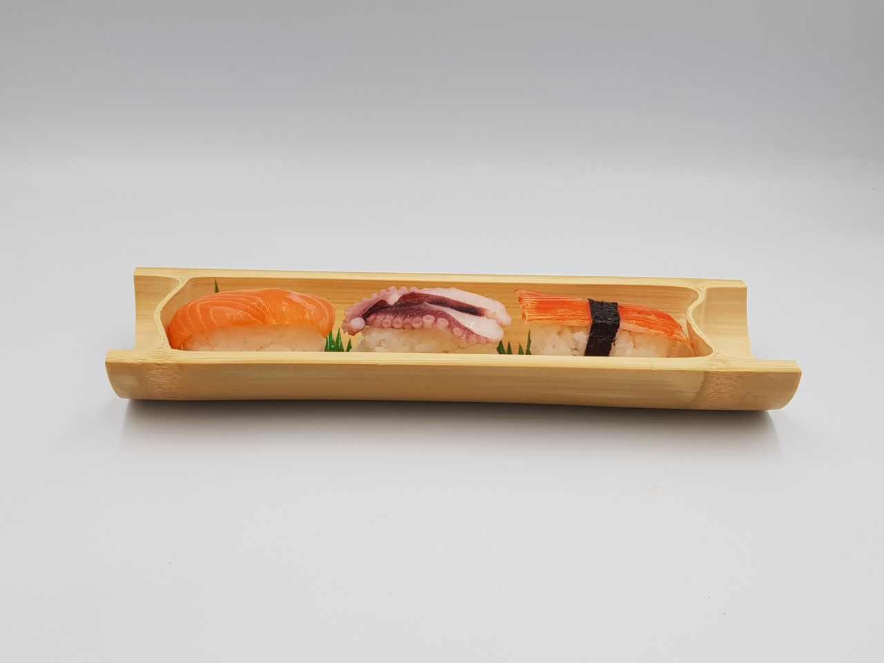 ảnh của sản phẩm Khay tre đựng đồ ăn – Ống tre đựng sushi - Bamboo Dish số 7
