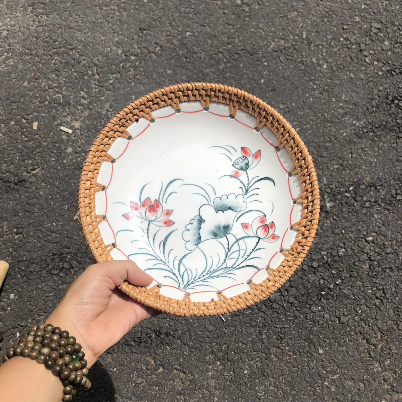 ảnh của sản phẩm Dĩa sứ tròn đan mây - Đĩa sứ viền mây tre đan tay decor, đựng đồ số 19