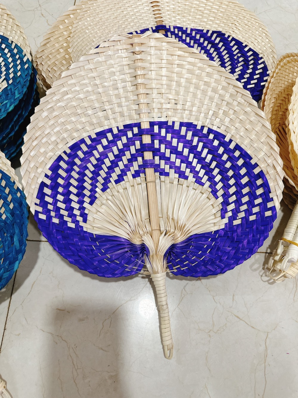 ảnh của sản phẩm Quạt Nan- Quạt Cầm Tay Đan Thủ Công Decor / Treo tường số 7