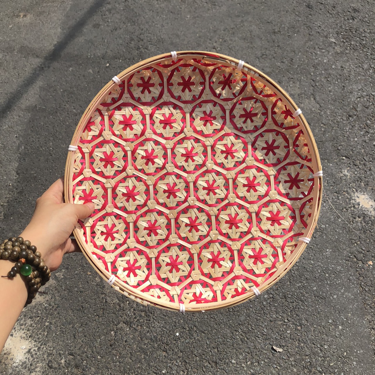 Mẹt tre hoa thị - Mẹt tre trang trí treo tường decor giá 50,000 đang rẻ nhất thị trường