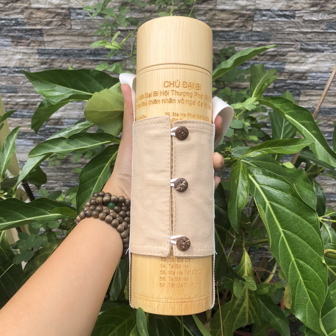 Bình giữ nhiệt tre khắc 84 câu chú đại bi (tặng túi vải) giá 299,000 đang rẻ nhất thị trường