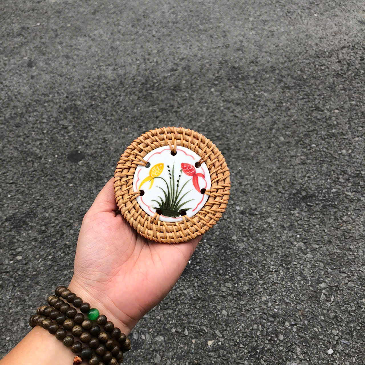 ảnh của sản phẩm Lót mây sứ 9cm làm quà tặng decor xinh xắn (nhiều mẫu) - Ceramic Coaster số 14