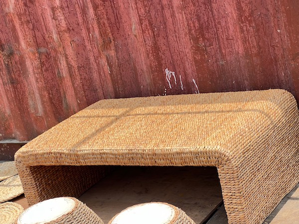 Bộ Bàn trà lục bình 120x70x40 (chỉ bàn) giá 1,000,000 đang rẻ nhất thị trường