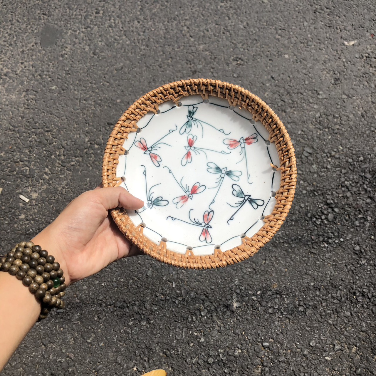 ảnh của sản phẩm Dĩa sứ tròn đan mây - Đĩa sứ viền mây tre đan tay decor, đựng đồ số 23