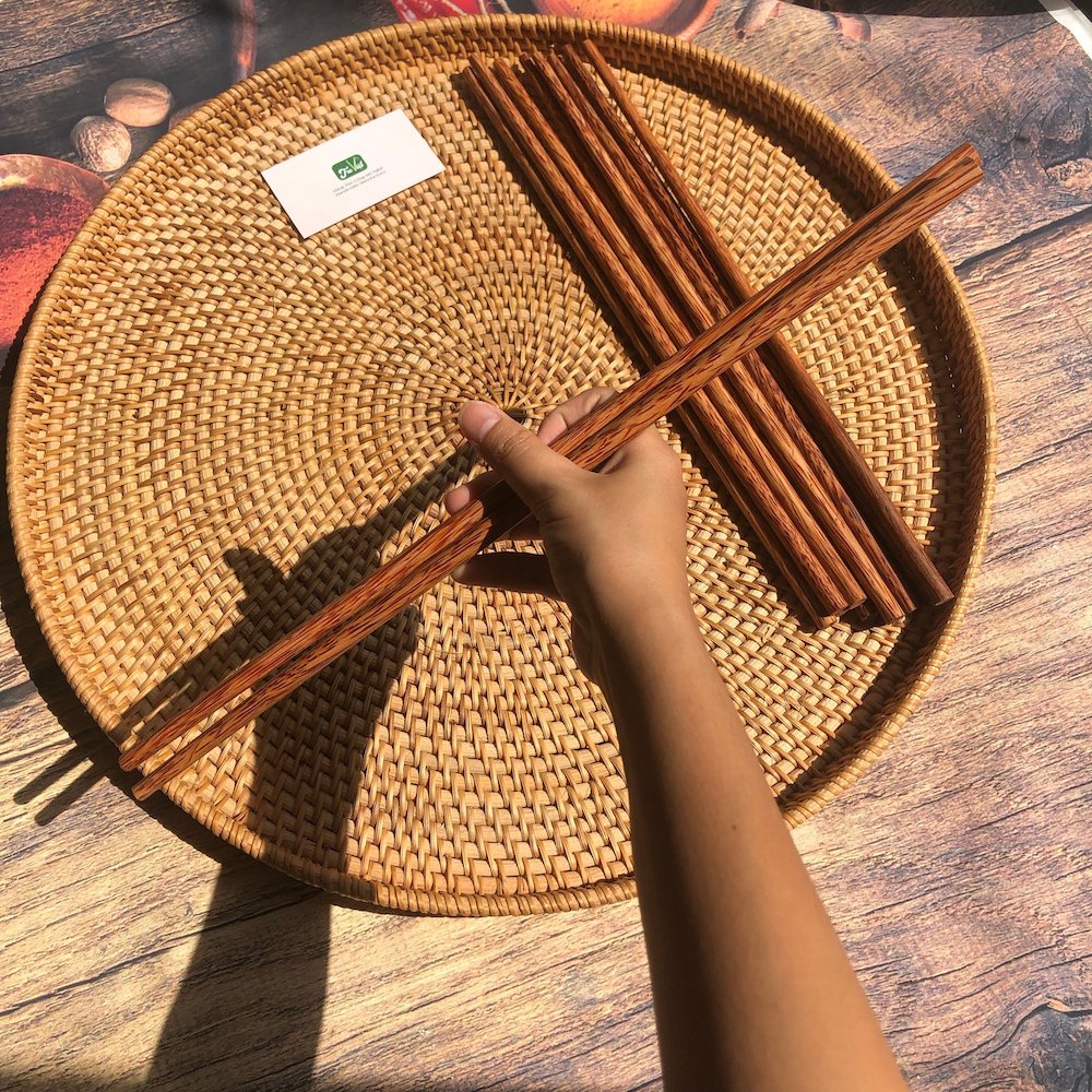 Đũa cái - Đũa chiên xào gỗ dừa L38.5cm - Coconut Wooden Chopsticks giá 10,000 đang rẻ nhất thị trường