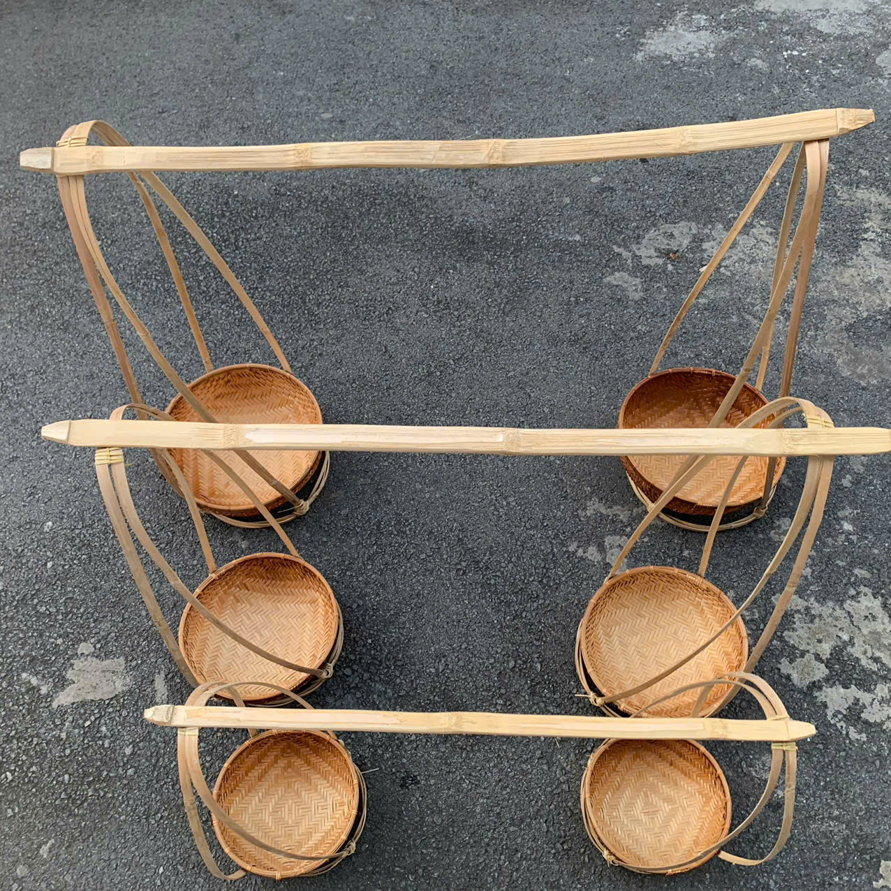 Quang gánh tre trang trí tết, bày hoa quả, phụ kiện chụp ảnh decor nhiều kích thước giá 175,000 đang rẻ nhất thị trường