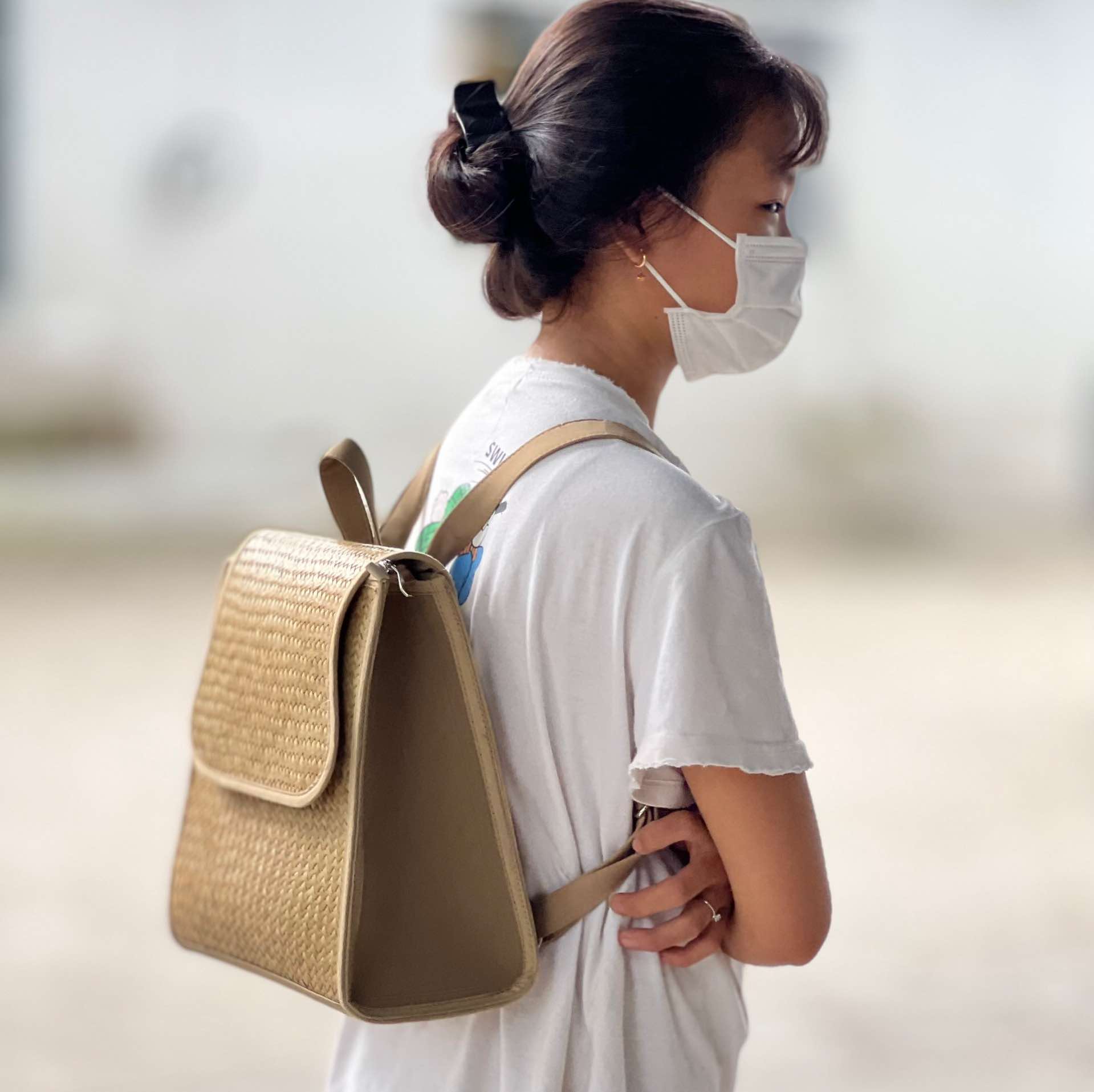 Balo cỏ bàng mẫu mới (be) giá 200,000 đang rẻ nhất thị trường