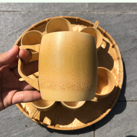 Cốc tre bầu có quai cao 8cm - Ly tre nhỏ xinh giá 50,000 đang rẻ nhất thị trường