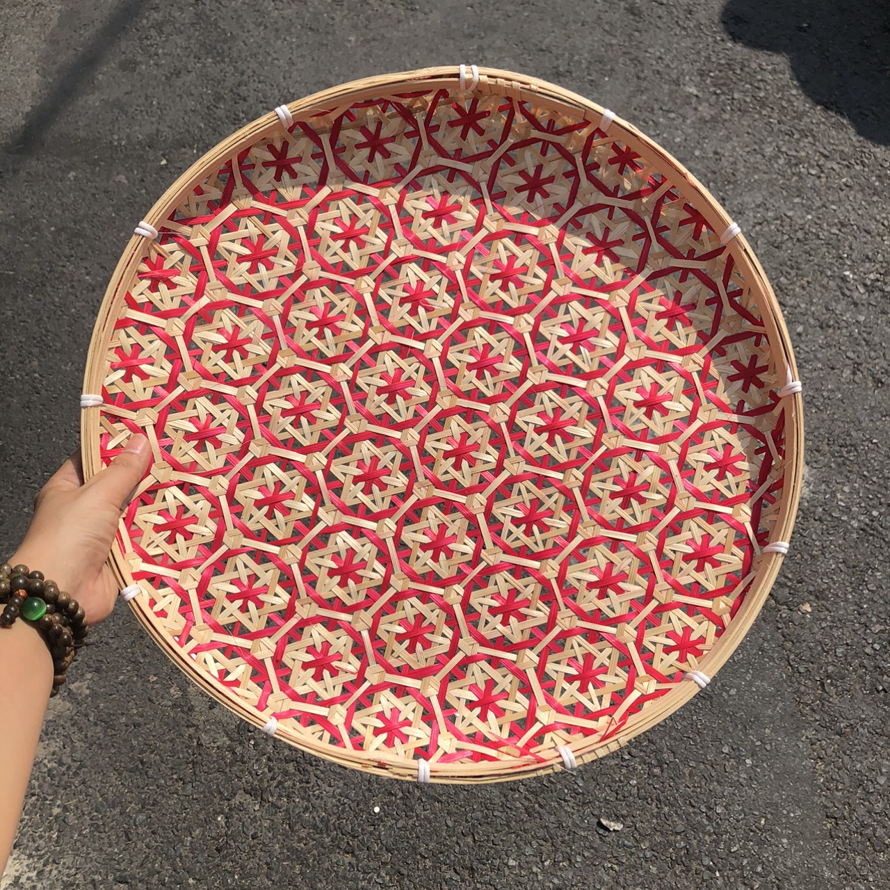 Mẹt tre hoa thị - Mẹt tre trang trí treo tường decor giá 50,000 đang rẻ nhất thị trường