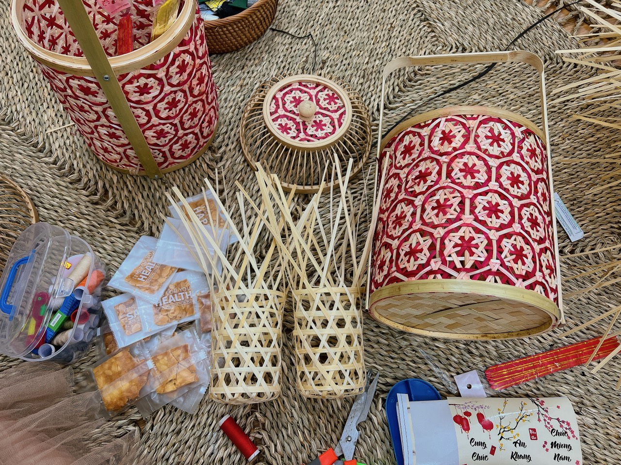 ảnh của sản phẩm Rọ tre đựng giò chả/ Tổ chim đựng rượu làm quà Tết - Giỏ mây tre đan đựng kẹo số 6