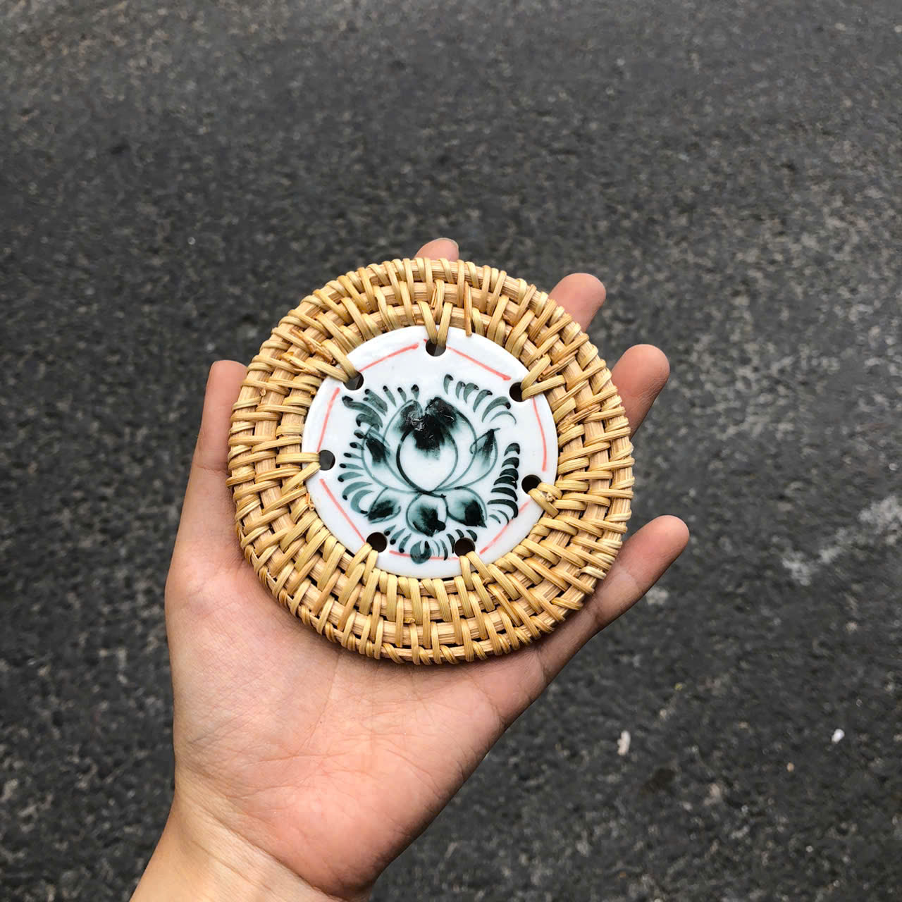 ảnh của sản phẩm Lót mây sứ 9cm làm quà tặng decor xinh xắn (nhiều mẫu) - Ceramic Coaster số 15