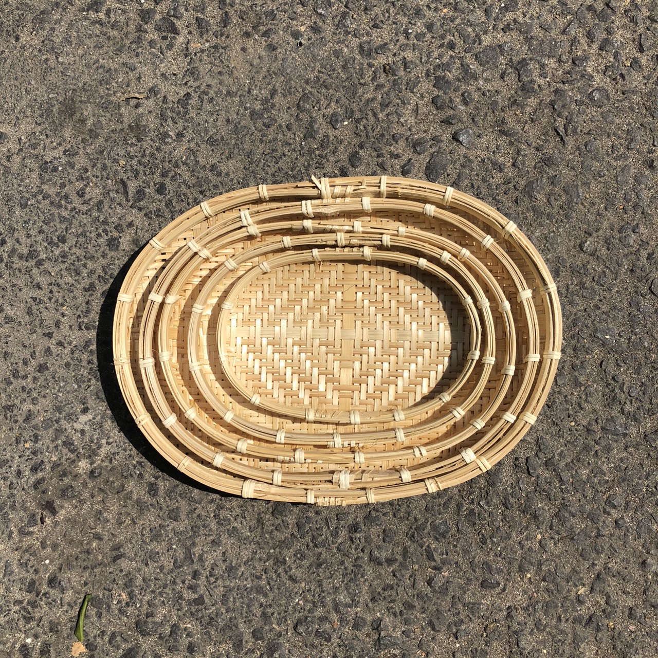 ảnh của sản phẩm Mẹt Tre Hình Oval đựng bánh kẹo - Dĩa tre đựng đồ ăn, phụ kiện chụp ảnh số 4