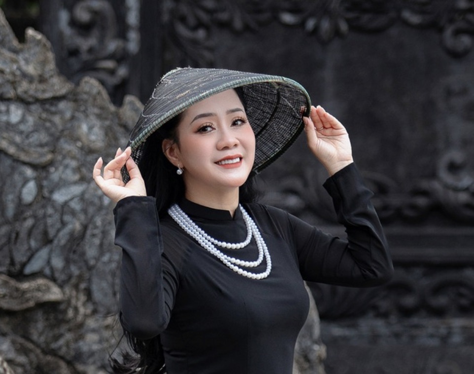 ảnh của sản phẩm (Tặng Dây Đeo) Nón Khung Lưới Nan Tre , Nón Lá Thưa Chụp ảnh Áo Dài số 7