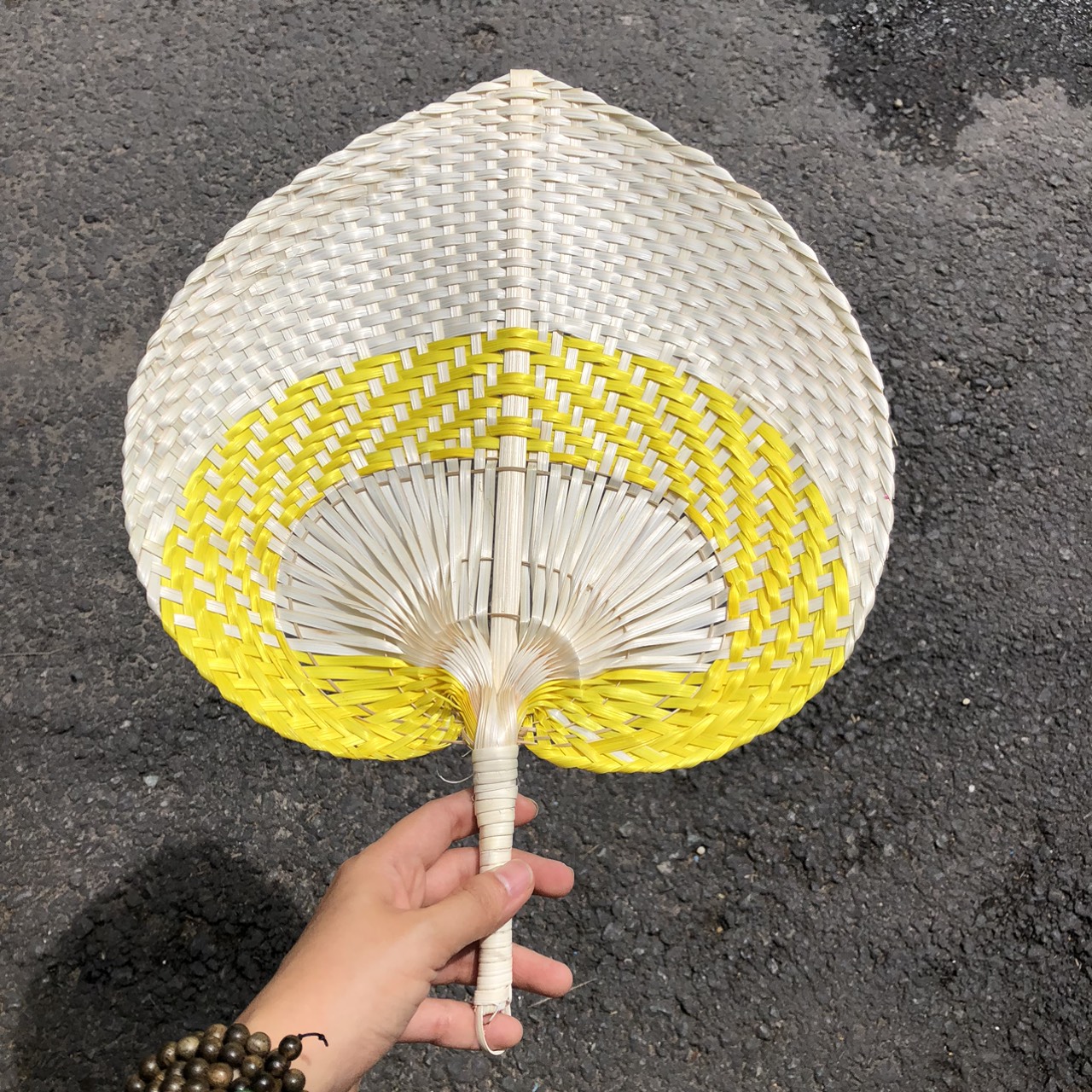 ảnh của sản phẩm Quạt Nan- Quạt Cầm Tay Đan Thủ Công Decor / Treo tường số 15