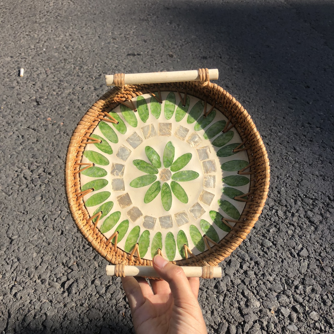ảnh của sản phẩm Khay Mây Khảm Trai Có Tay Cầm Đựng đồ ăn decor Chụp Ảnh - Rattan Tray số 8