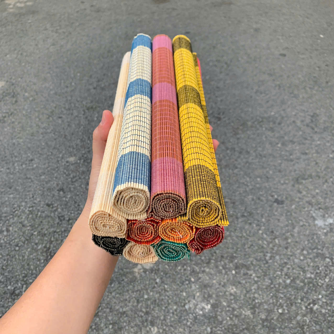 Tấm lót bàn ăn mành tre 30x40cm , mành treo Tết mini dùng dán chữ decor giá 16,000 đang rẻ nhất thị trường