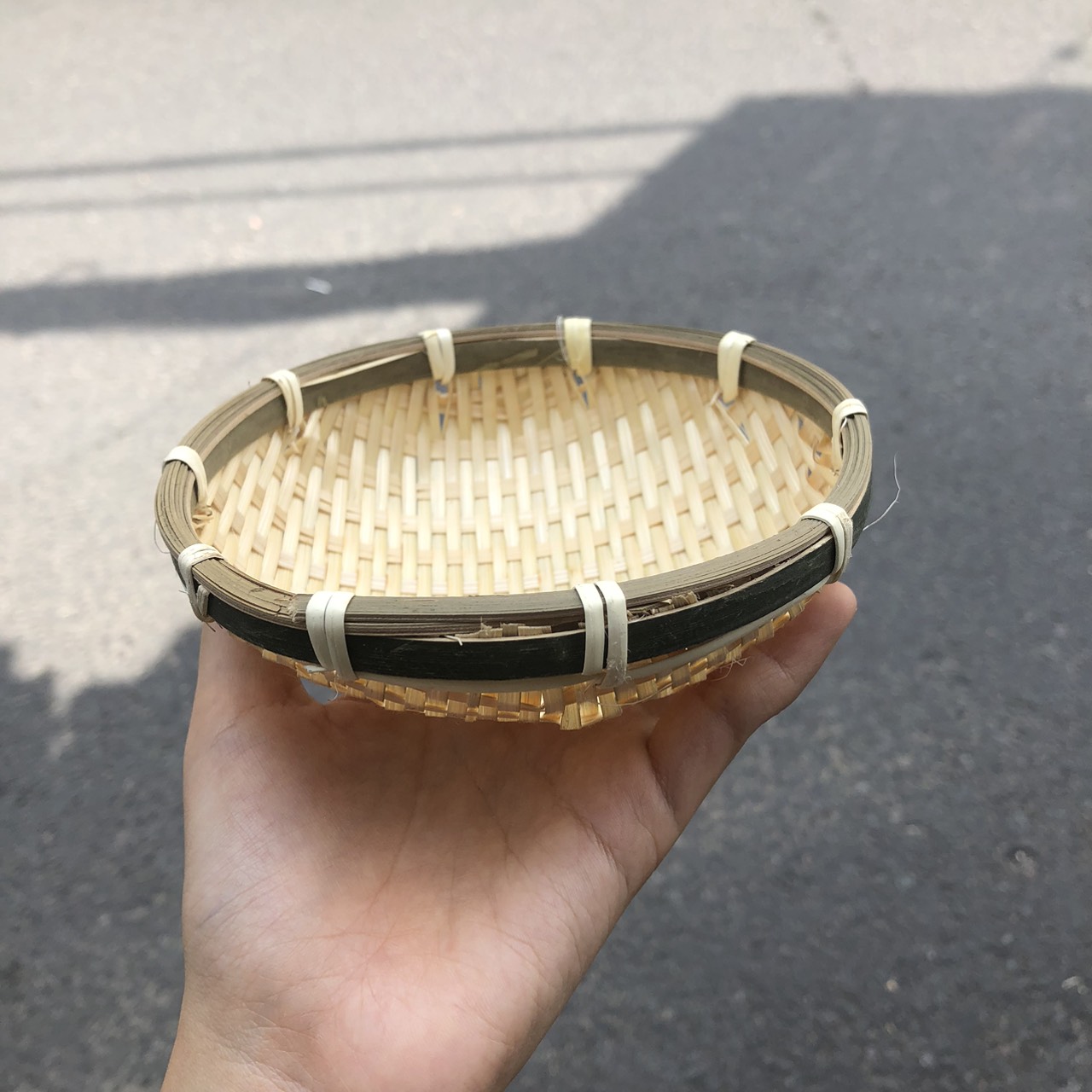 ảnh của sản phẩm Rổ nhỏ decor đựng kẹo/ đồ trang trí - Rổ rá tre nhí mini số 6